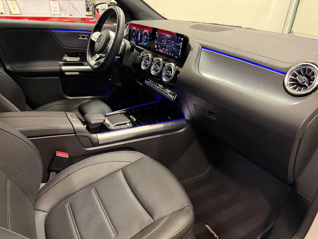 Mercedes-Benz EQA 350 Swiss Star AMG Line 4matic