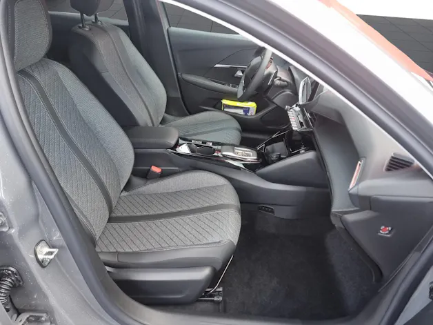 Peugeot 208 1.2 Hybrid Allure Premium