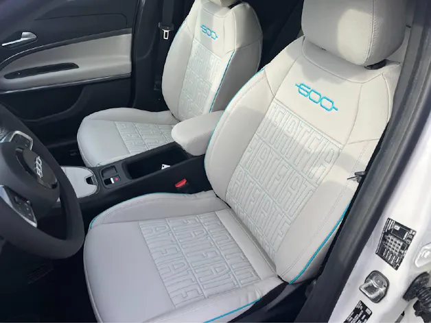 Fiat 600 1.2 Hybrid La Prima