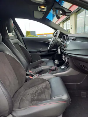 Alfa Romeo Giulietta 1750 TBi Veloce TCT