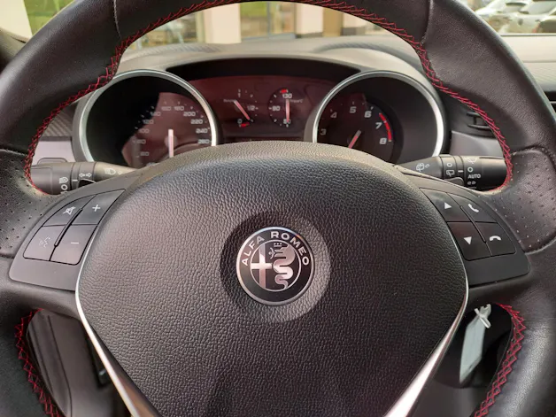 Alfa Romeo Giulietta 1750 TBi Veloce TCT