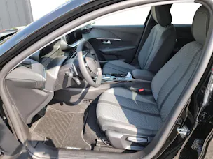 Peugeot 208 1.2 Hybrid Allure Premium