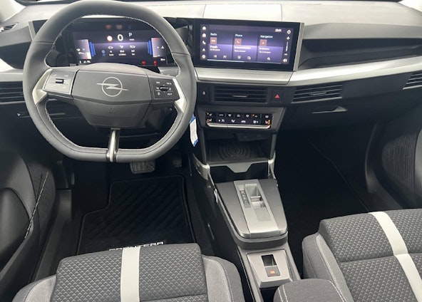 Vehicle image 8 Vehicle image 8