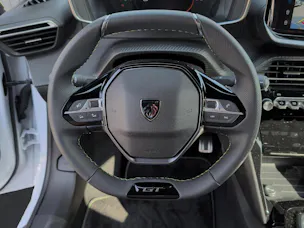 Peugeot 208 1.2 Hybrid 145 GT
