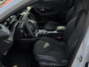 Peugeot 208 1.2 Hybrid 145 GT