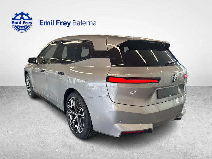 image du véhicule BMW iX
