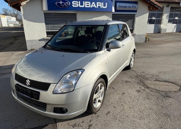 First vehicle image First vehicle image