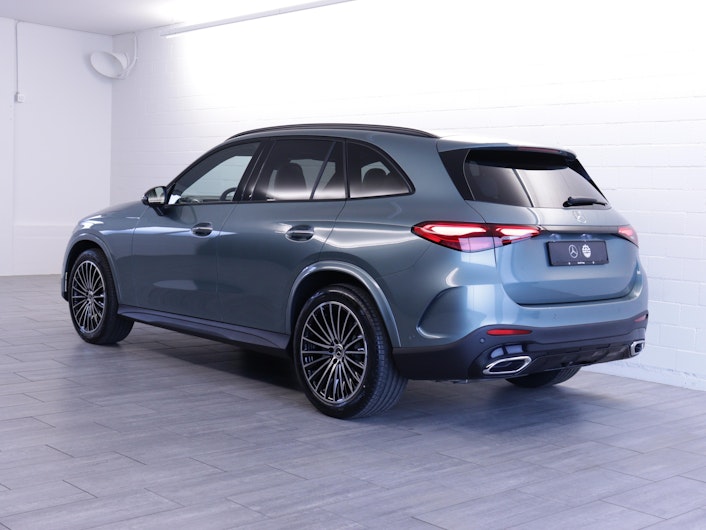 Vehicle image MERCEDES-BENZ GLC 220