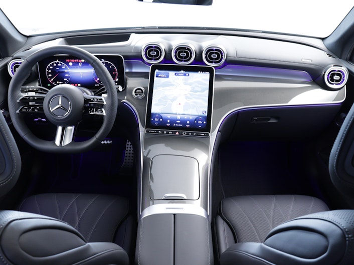 Vehicle image MERCEDES-BENZ GLC 220