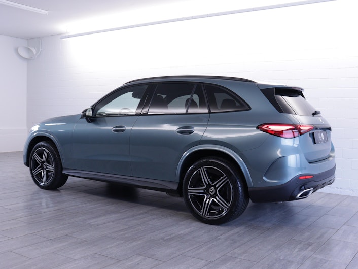 Vehicle image MERCEDES-BENZ GLC 220