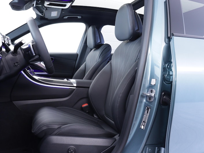 Vehicle image MERCEDES-BENZ GLC 220