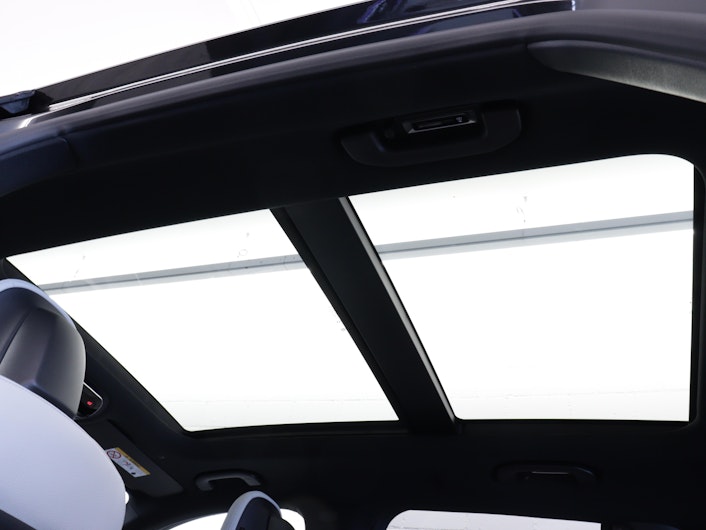 Vehicle image MERCEDES-BENZ GLC 400