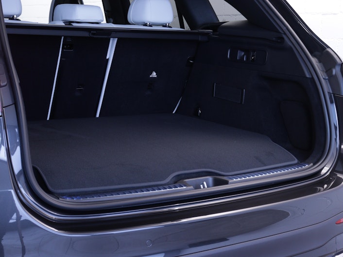 Vehicle image MERCEDES-BENZ GLC 400