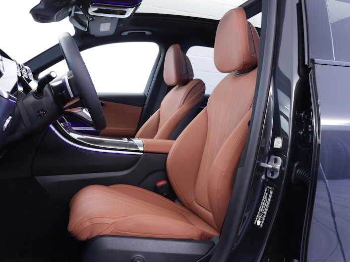 Vehicle image MERCEDES-BENZ GLC 400