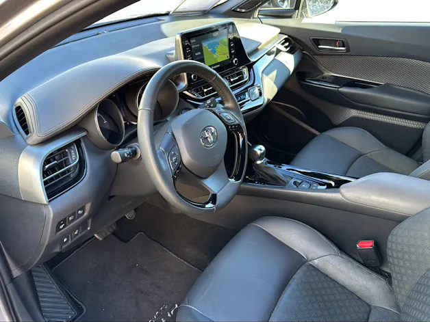 Toyota C-HR 2.0 VVTi HSD Premium
