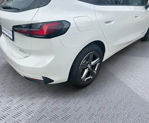 BMW 218d Active Tourer DKG