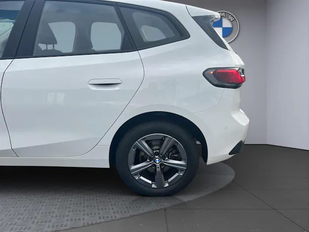 BMW 218d Active Tourer DKG