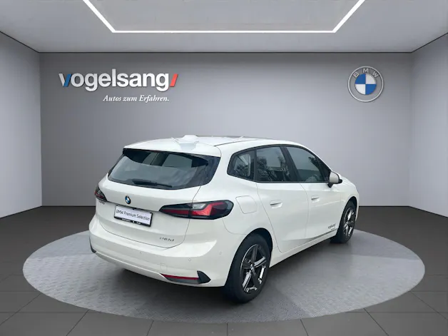 BMW 218d Active Tourer DKG