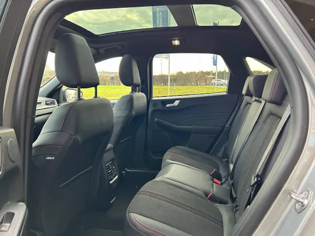 Ford Kuga 2.5 Hybrid ST-Line X 4x4