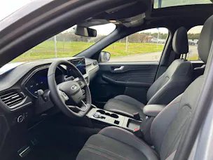 FORD Kuga 2.5 Hybrid ST-Line X 4x4