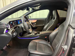 Mercedes-Benz CLA 220 AMG Line 7G-DCT