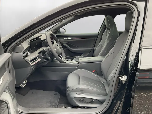Škoda Superb Combi 2.0 TSI Sportline 4x4 DSG