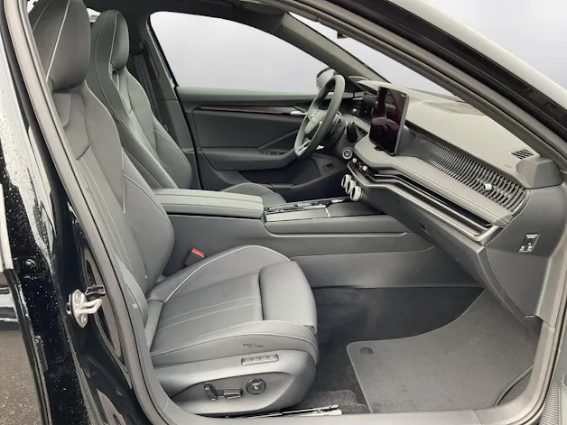 Škoda Superb Combi 2.0 TSI Sportline 4x4 DSG
