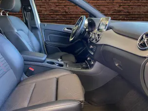 Mercedes-Benz B 200 Night Star