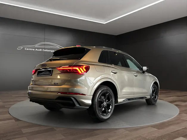Audi Q3 35 TFSI S line Attraction S-tronic