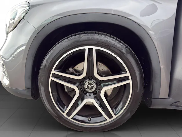 Mercedes-Benz GLA 250 AMG Line 4Matic