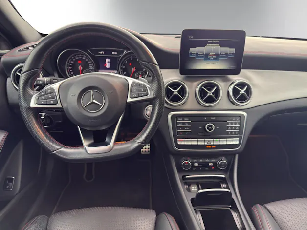 Mercedes-Benz GLA 250 AMG Line 4Matic