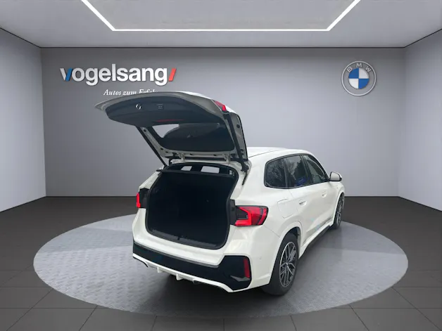 BMW iX1 xDrive 30 M Sport
