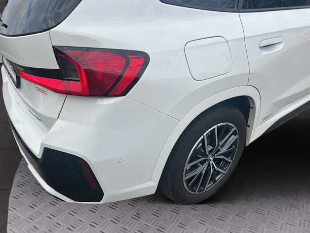 BMW iX1 xDrive 30 M Sport