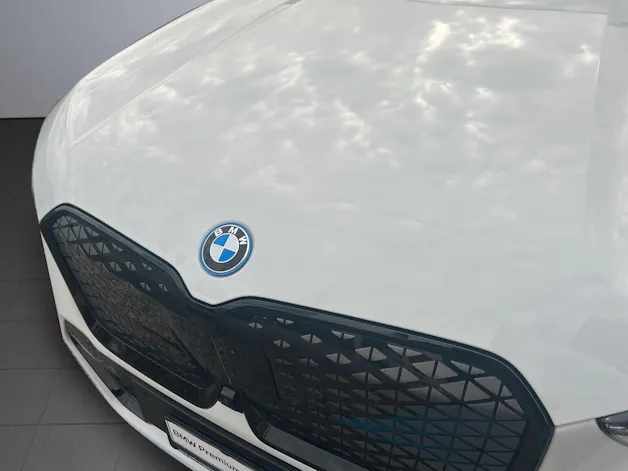 BMW iX1 xDrive 30 M Sport