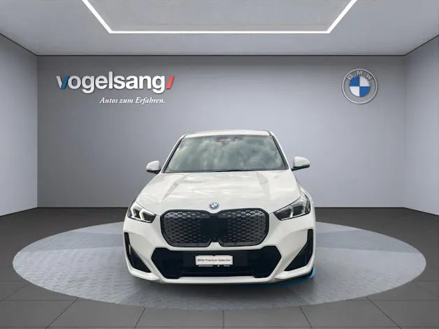 BMW iX1 xDrive 30 M Sport
