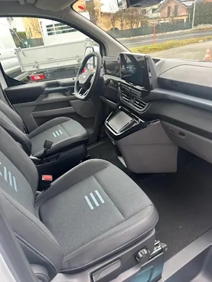 Ford Tourneo Custom 340 L1 2.5 Durat Active/PHEV/Aut.