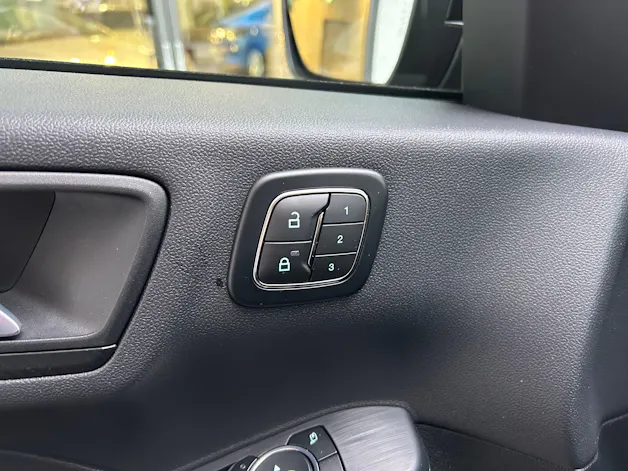 Ford Kuga 2.5 FHEV ST-Line X 4WD