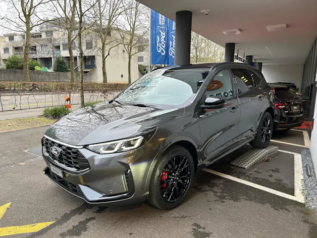 Ford Kuga 2.5 FHEV ST-Line X 4WD