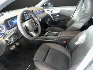 Mercedes-Benz A 250 e EQ Star 8G-DCT