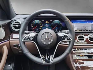 Mercedes-Benz E 300 de T 4Matic AMG Line 9G-Tronic