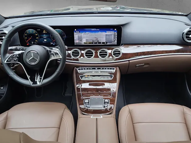 Mercedes-Benz E 300 de T 4Matic AMG Line 9G-Tronic