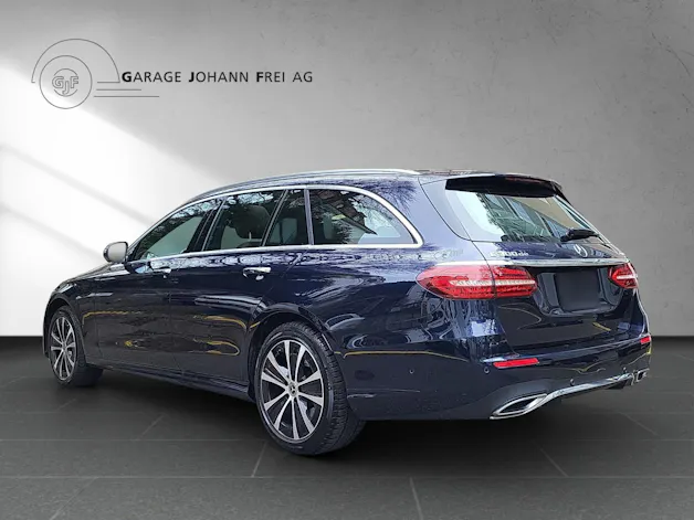 Mercedes-Benz E 300 de T 4Matic AMG Line 9G-Tronic