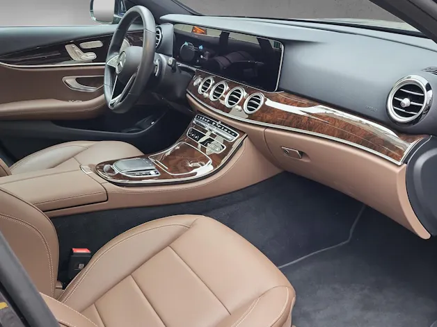 Mercedes-Benz E 300 de T 4Matic AMG Line 9G-Tronic