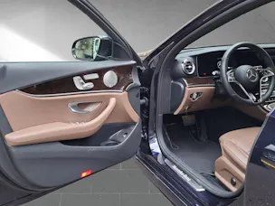 Mercedes-Benz E 300 de T 4Matic AMG Line 9G-Tronic