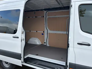 Mercedes-Benz eSprinter 420 81kWh Standard Hoch Pro