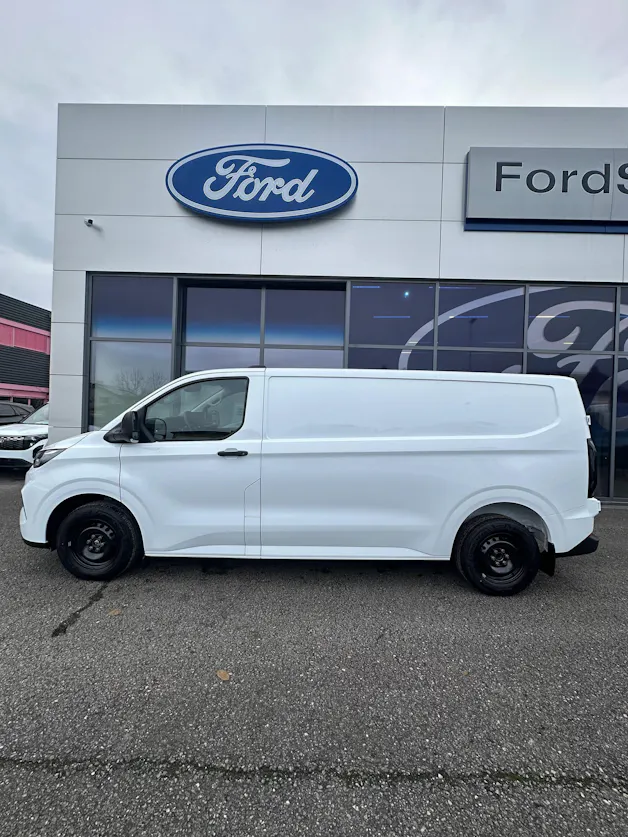 Ford Transit Custom Van 280 L2 2.0 EcoBl Trend/136CV/Aut.