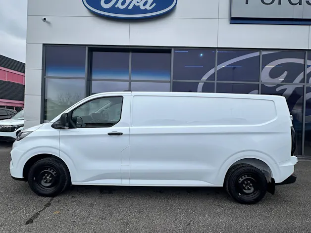 Ford Transit Custom Van 280 L2 2.0 EcoBl Trend/136CV/Aut.