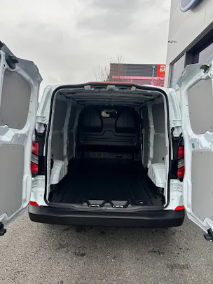 Ford Transit Custom Van 280 L2 2.0 EcoBl Trend/136CV/Aut.