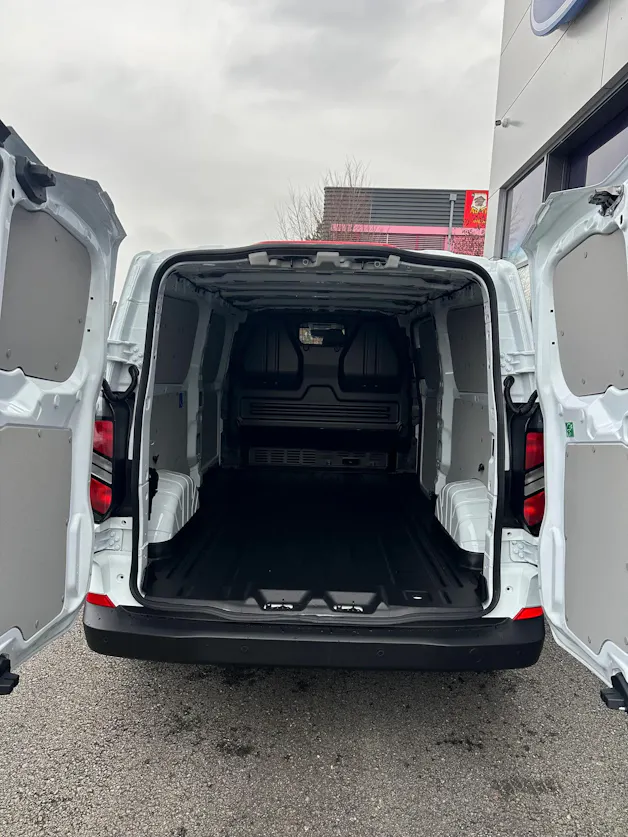 Ford Transit Custom Van 280 L2 2.0 EcoBl Trend/136CV/Aut.