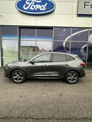 Ford Kuga 2.5 Hybrid ST-Line X 4x4 FHEV